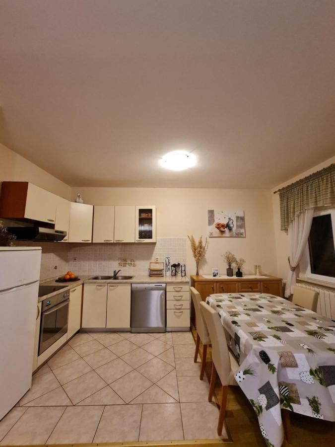 Bed and Breakfast Pansion Katarina Малинська Екстер'єр фото