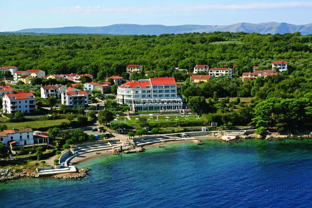 Bed and Breakfast Pansion Katarina Малинська Екстер'єр фото